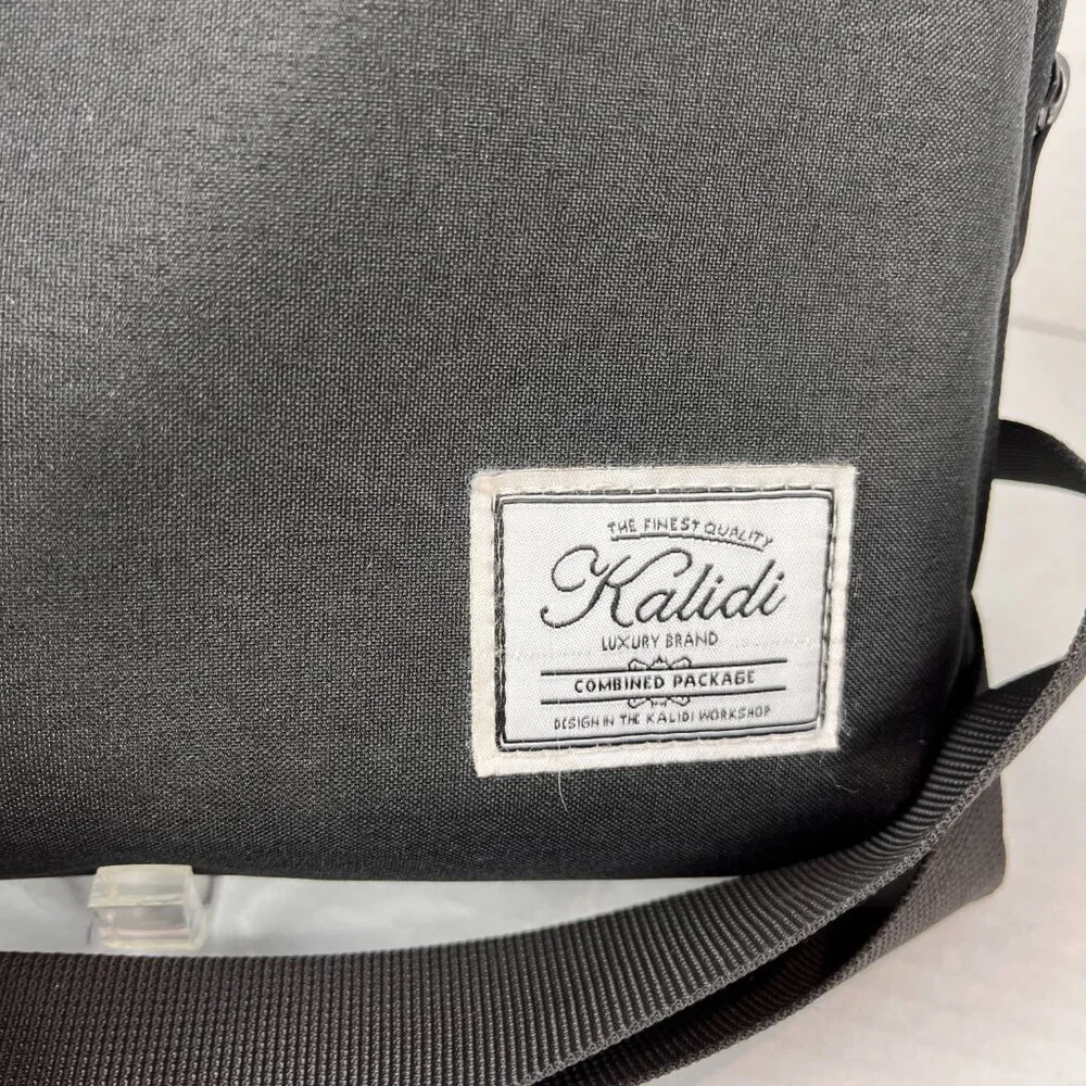 Black Canvas padded computer sleeve/carry case, 15